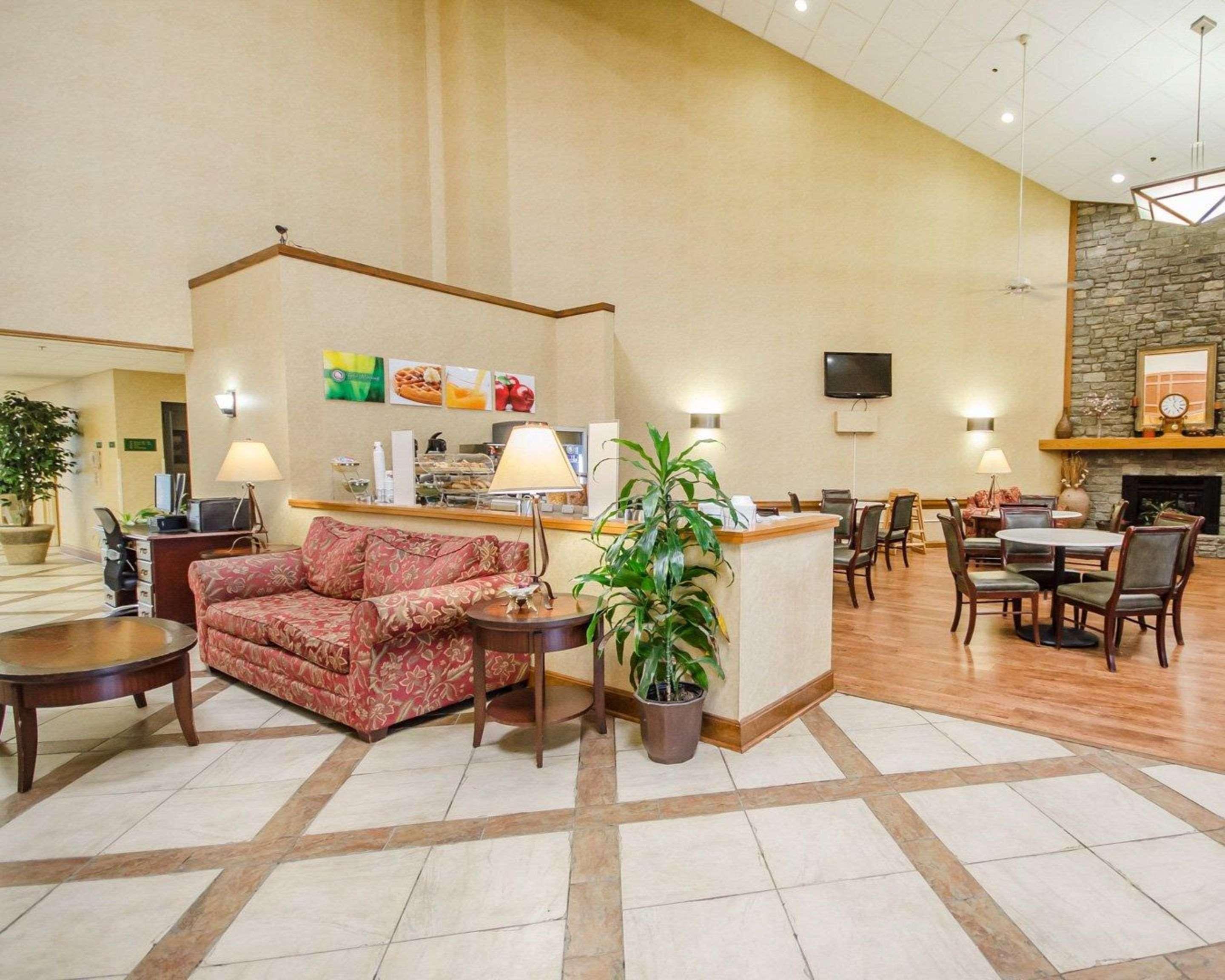Clarion Pointe Louisville East Exteriér fotografie