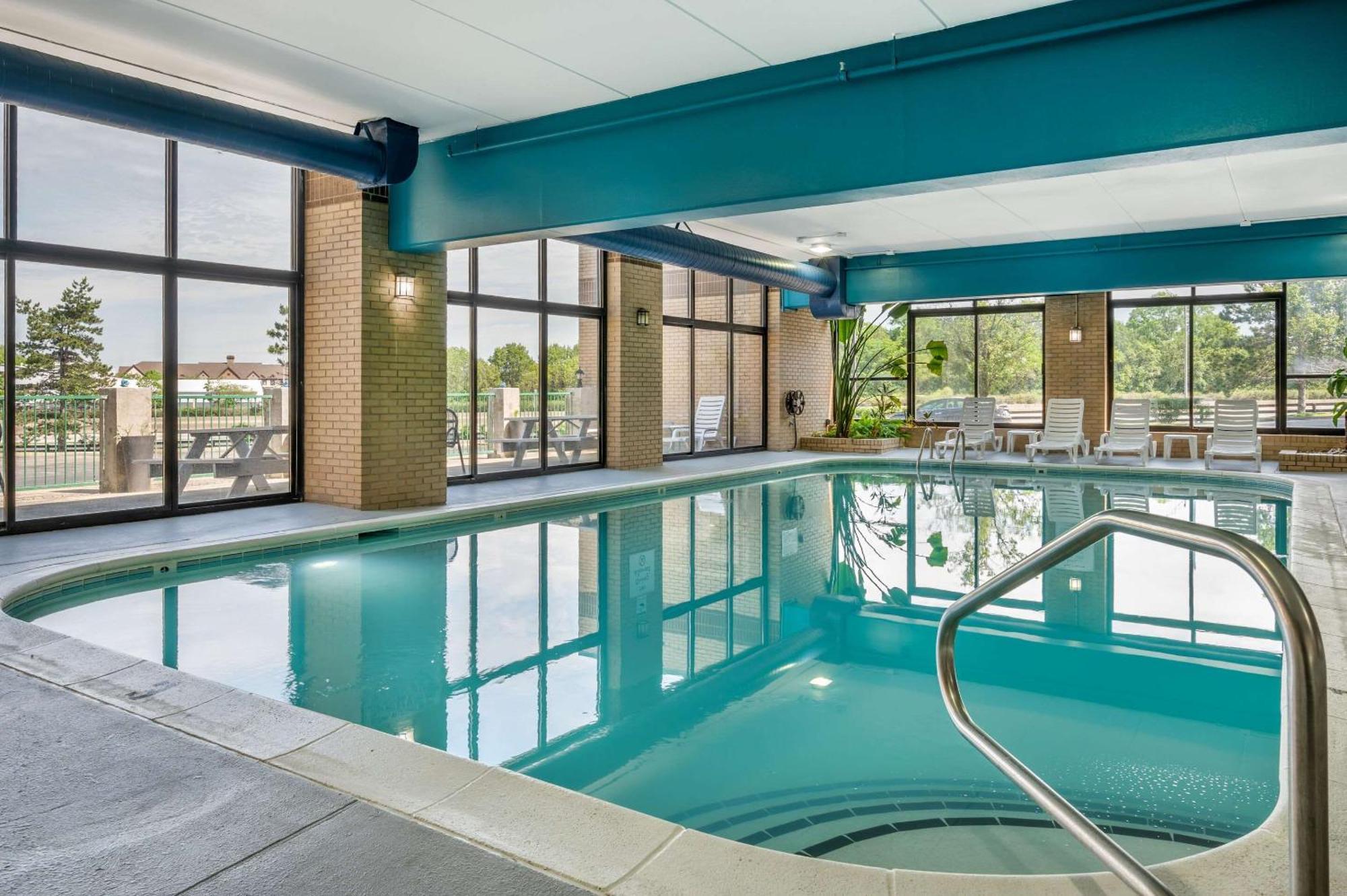 Clarion Pointe Louisville East Exteriér fotografie